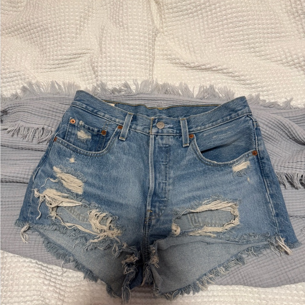 Levi's 501 Original Shorts size 28 Fault Line